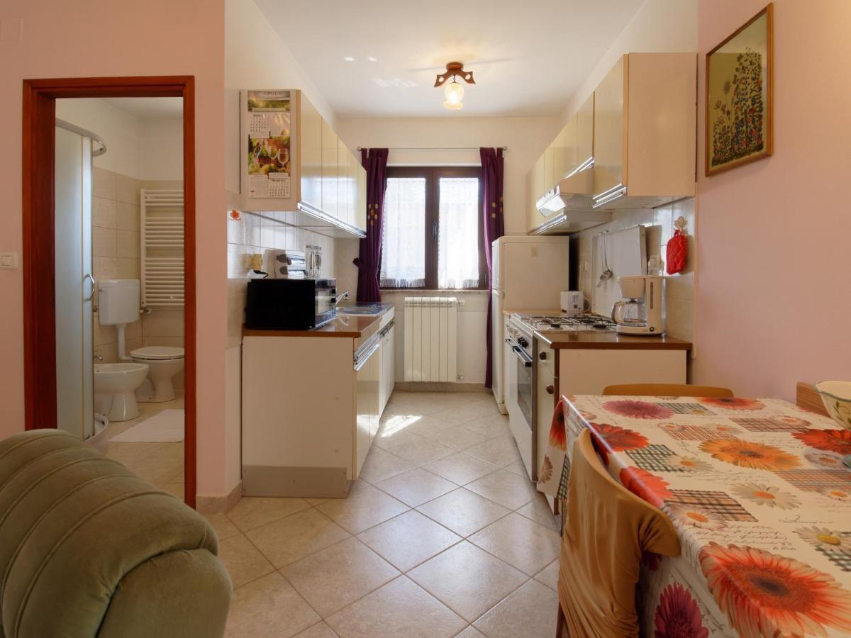 Apartment Laganis Plovanija Exteriér fotografie